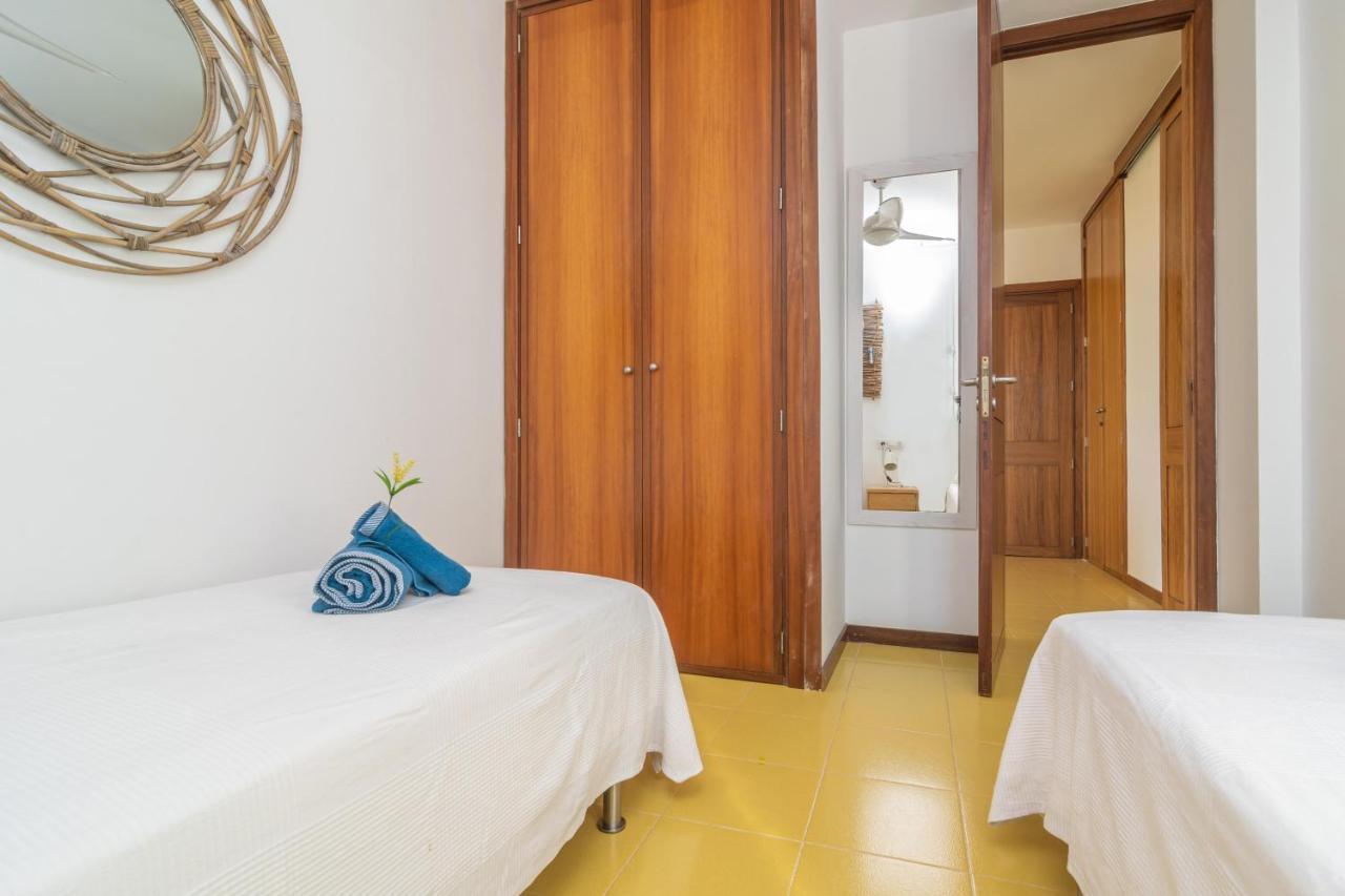 Mirella Apartment Port de Pollenca Bagian luar foto
